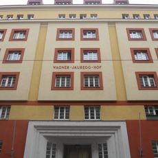 Wohnhausanlage der Gemeinde Wien »Wagner-Jauregg-Hof«