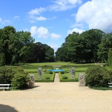 Rittergut und Gutspark Milkel (Sachgesamtheit) Schloß Milkel 1, 1a, 1b (Zum Rittergut 2; Hauptstraße 18)