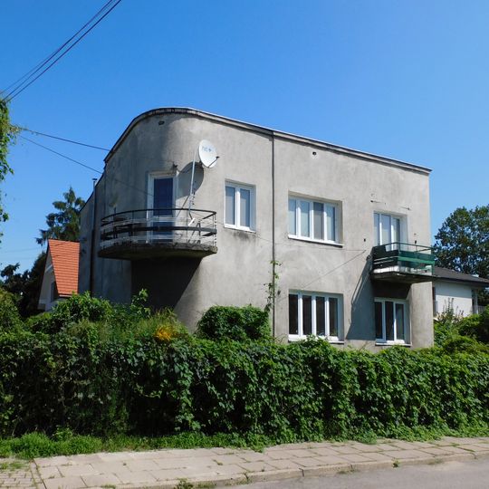 Dom przy ulicy Bratniej 20