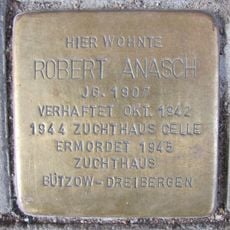 Stolperstein en memoria de Robert Anasch