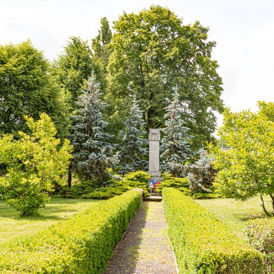 Pomník padlým v Úhřeticích