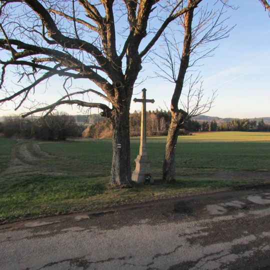 Kříž u silnice mezi Kojčicemi a Krasíkovicemi