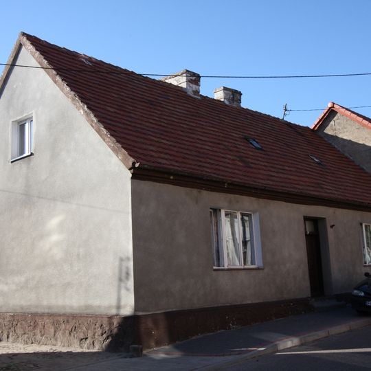 10 Kościuszki Street in Bledzew