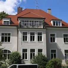 Königinstraße 29