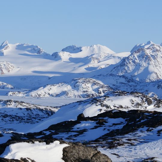 Apusiaajik Glacier