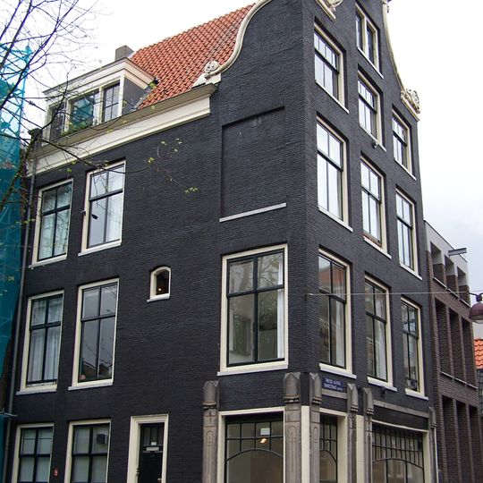Tweede Laurierdwarsstraat 64, Amsterdam