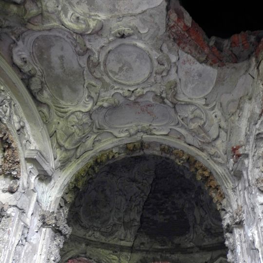 Castle Park Pavilion in Gorzanów