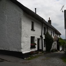 Dibbe Cottage  Dibbe House  Lower Dibbe Cottage