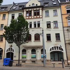 Wohn- und Geschäftshaus in geschlossener Bebauung Bahnhofstraße 14