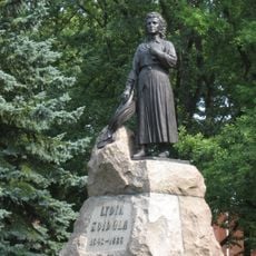 Lydia Koidulas staty