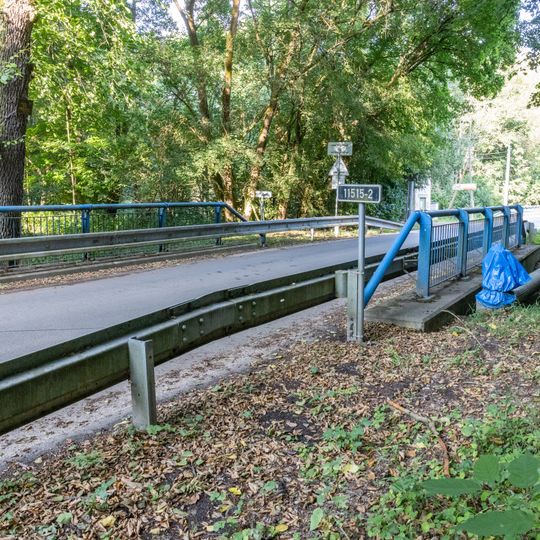 Most Karlické ulice v Karlíku západně od čp. 209