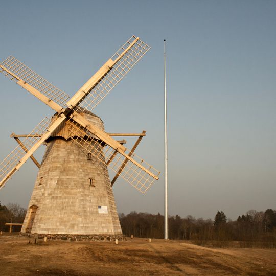 Kleboniškiai windmill