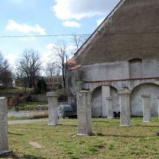 Budynek mieszkalno-gospodarczy (wielka stajnia z mieszkaniem stangreta), XVII/XVIII