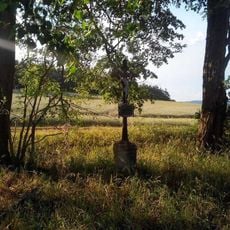 Kříž jihovýchodně od Bukové u Příbramě