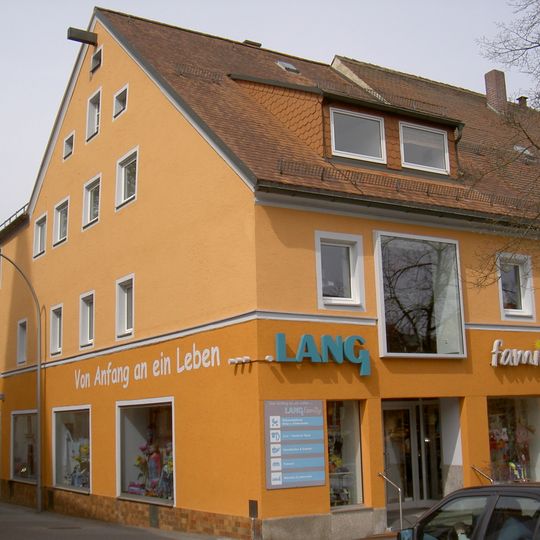 Steinerne Türrahmung