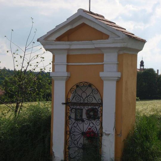 Kaplička naproti čp. 39 v Brodech