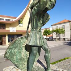 Sargaceiro statue