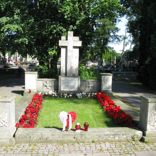 Cmentarz rzym.-kat. , Aleja Jana Pawła II 62 w Radzyminie