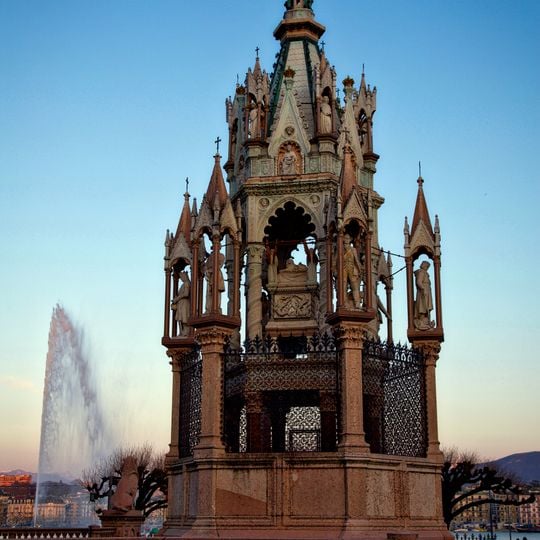 Monumento a Carlo II di Brunswick