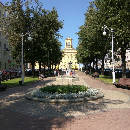 Boulevard on Kamsamoĺskaja Street