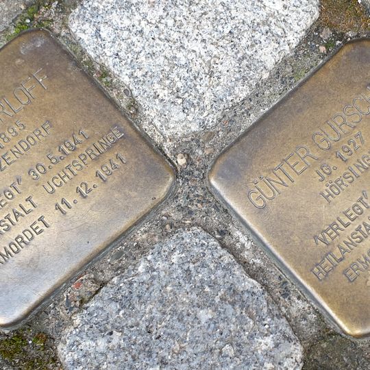 Stolperstein en memoria de Lucie Gerloff