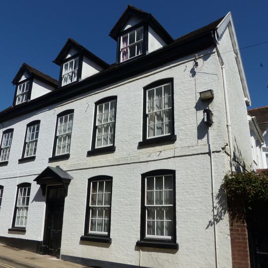 Garth House/The Lodge