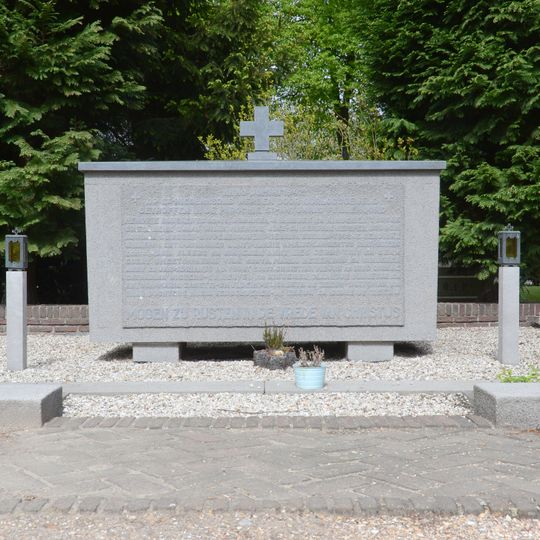 Monument op begraafplaats ‘Fellenoord’