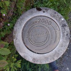 Borne de marquage de la Méridienne Verte