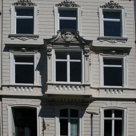 Humboldtstraße 64