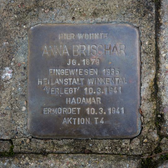 Stolperstein en memoria de Anna Brischar