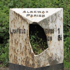 Milepost, S of Crown Inn Farm