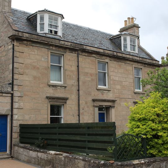 Nairn, 8 Bath Street, Glebeview