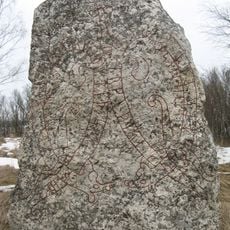 Upplands runinskrifter 652