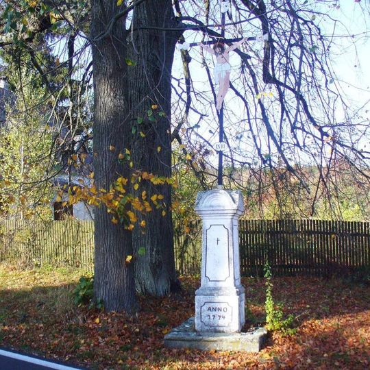 Kříž u domu 14 v Doubické ulici v Krásné Lípě