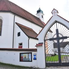 Kath. Filialkirche hl. Ägidius und ehem. Friedhof