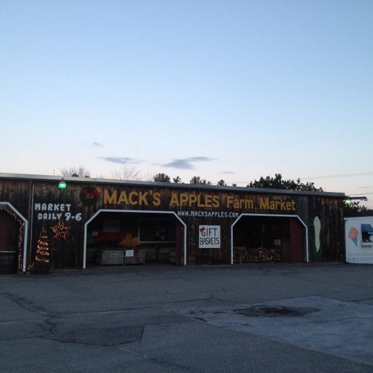Mack's Apples