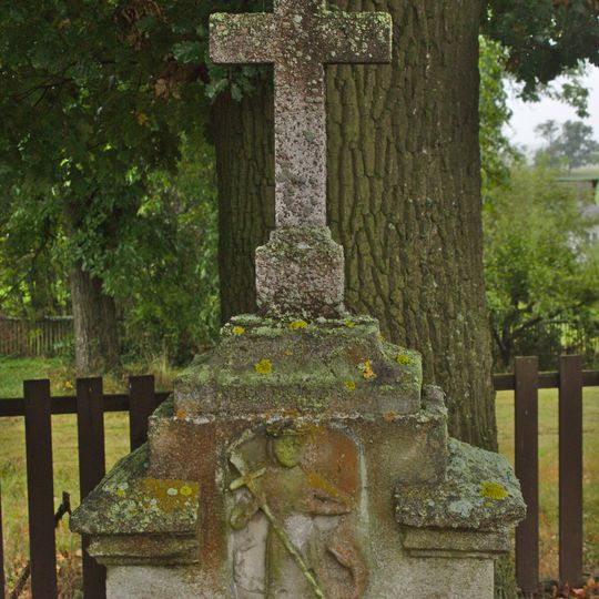 Kříž v Kyjově u křižovatky