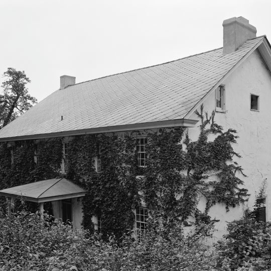 Charlestown Village Historic District