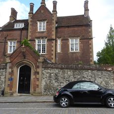 King's School With Walls Attached  Maclean House With Walls Attached