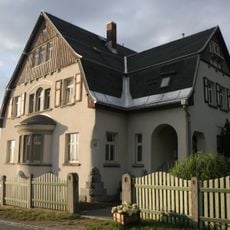 Wohnhaus mit Einfriedung Grenzstraße 15