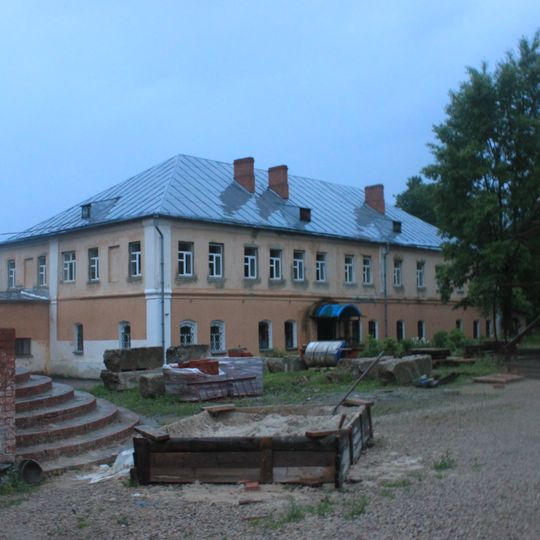 Учебный корпус Лаврентьева монастыря