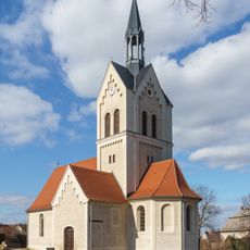 Einzeldenkmale der Sachgesamtheit Dorfkirche und Kirchhof Hohenprießnitz: Kirche (mit Ausstattung), Erbbegräbnis mit drei Grabmalen der Familie von Hohenthal, Denkmal für die Gefallenen des Ersten Weltkrieges und eine Mahn- und Gedenkstätte (sieh