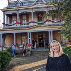 Roselawn Museum