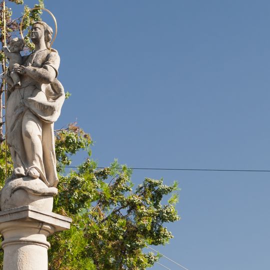 Mariánsky stĺp, socha na stĺpe