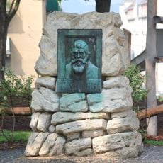 Alois-Rohrauer-Denkmal, Rohrauer-Park, Vienna