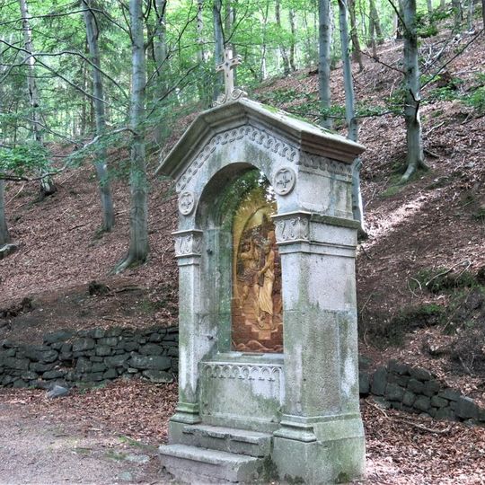 Kaplička zastavení II. na křížové cestě v Nejdku
