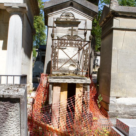Grave of Magne-Pons