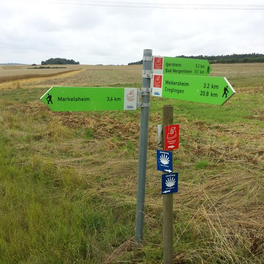 Ackerflächen am Tauberberg ca. 2000 m NE von Markelsheim