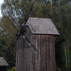 Post mill in Hola