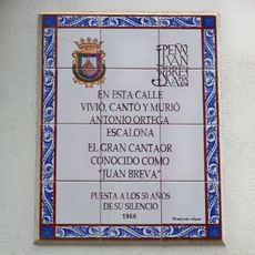 Placa a Juan Breva